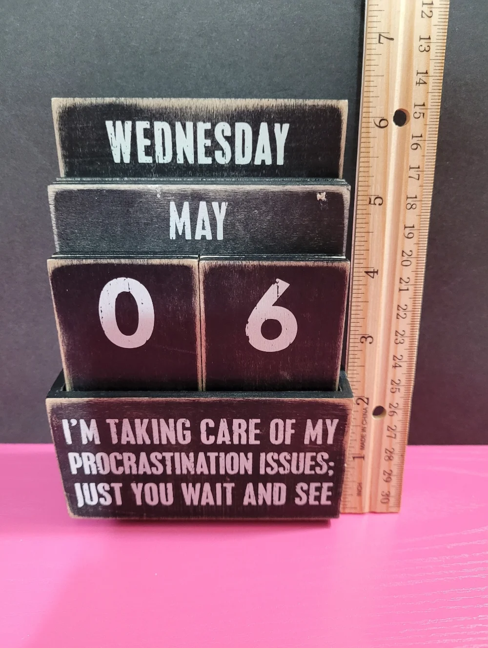 Primitivies By Kathy Phillips Wooden Perpetual Desk Calendar  (0955)